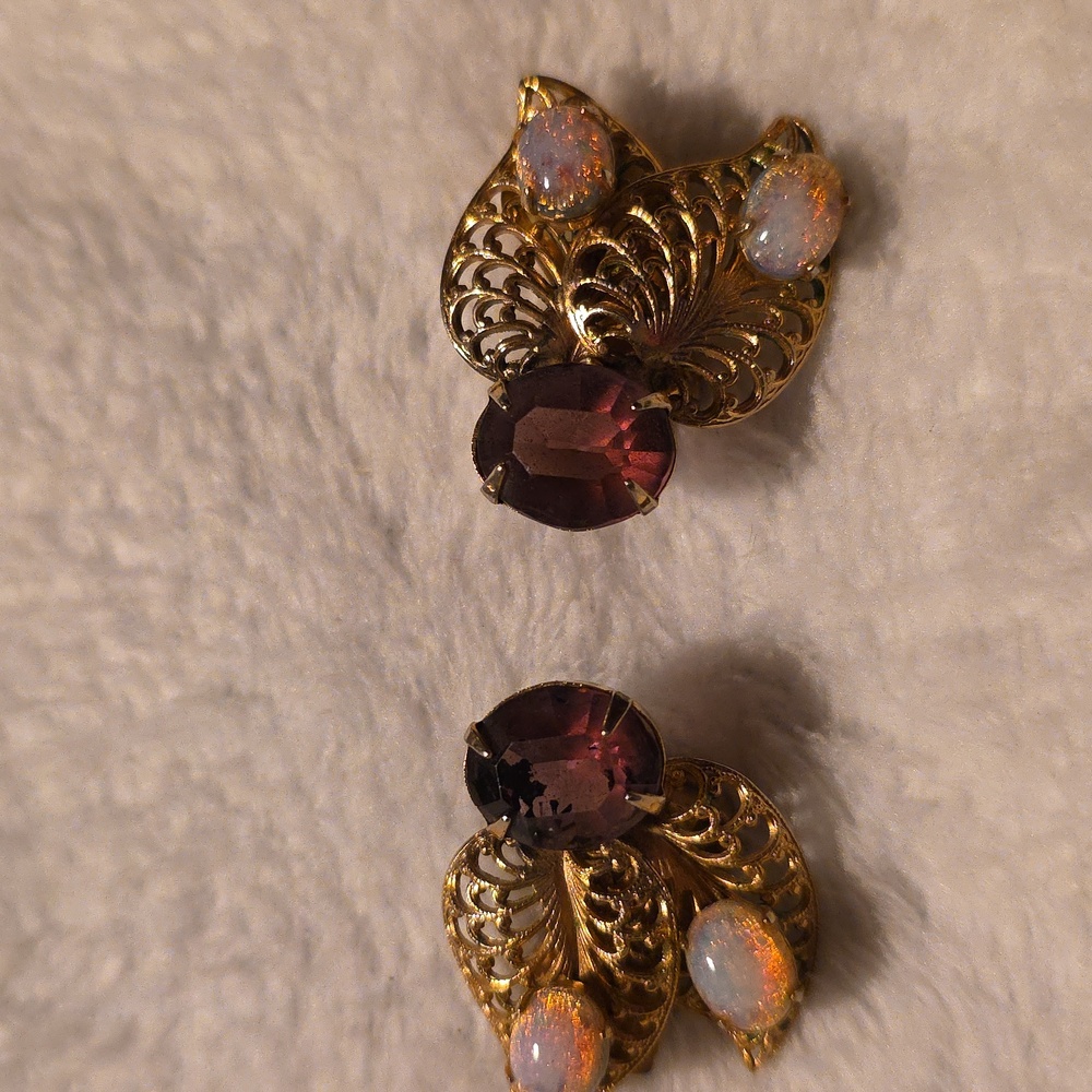 Vintage goldtone,iridescent pink opal and amethyst purple stone clip Earrings